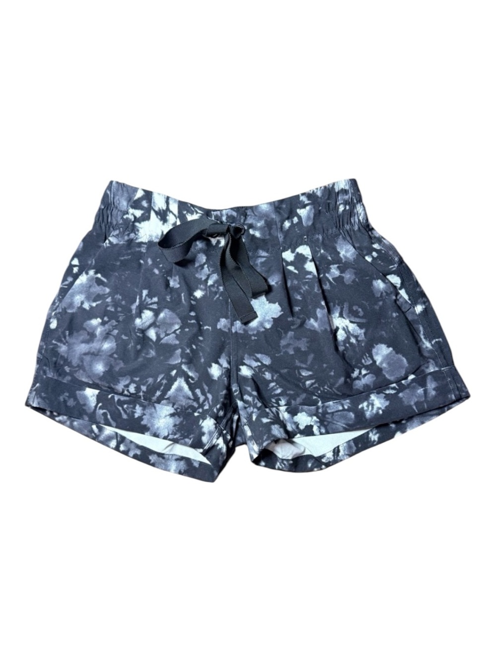 Lululemon Spring Break Away Shorts in Dusk Dye White Black pattern